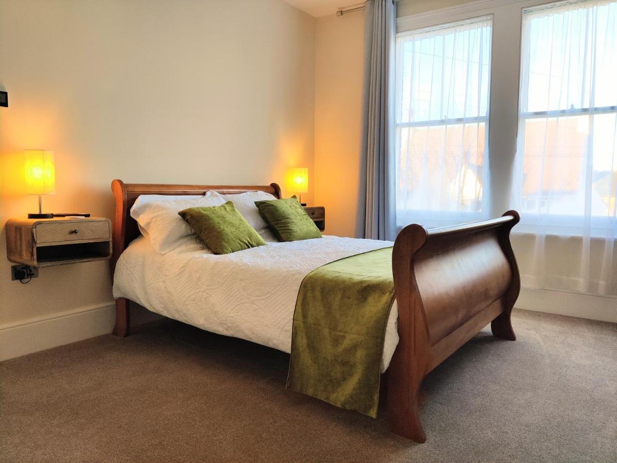 Escape To The Coast In A Luxurious Private Apartment Herne Bay Exterior photo